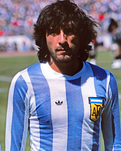 José Daniel Valencia cumple 69 años. Talento puro. Campeón mundial con Argentina 🇦🇷 en 1978 y emblema de Talleres 🟦⬜️.
