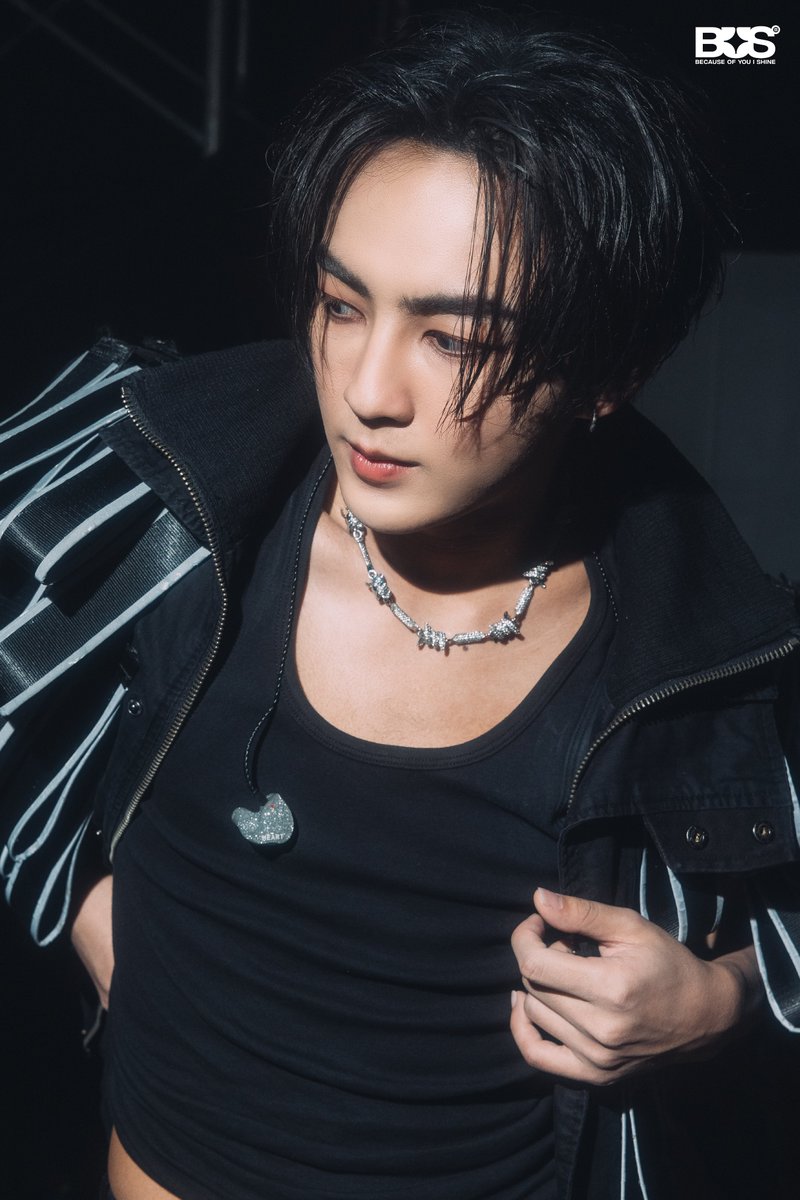 BUS_SONRAY's tweet photo. BACKSTAGE

Knock Knock Knock :
BUS 1st THAILAND FANCON TOUR

ขอบคุณทุกคนที่มาเป็นส่วนหนึ่งในความสนุก และความทรงจำดี ๆ ร่วมกันในรอบขอนแก่นนะค้าบ 💥

#KHUNPOL #HEARTchuthiwat
#BUS_KnockKnockKnock_KhonKaen
#BUSbecauseofyouishine https://t.co/RFWMYBHlnQ