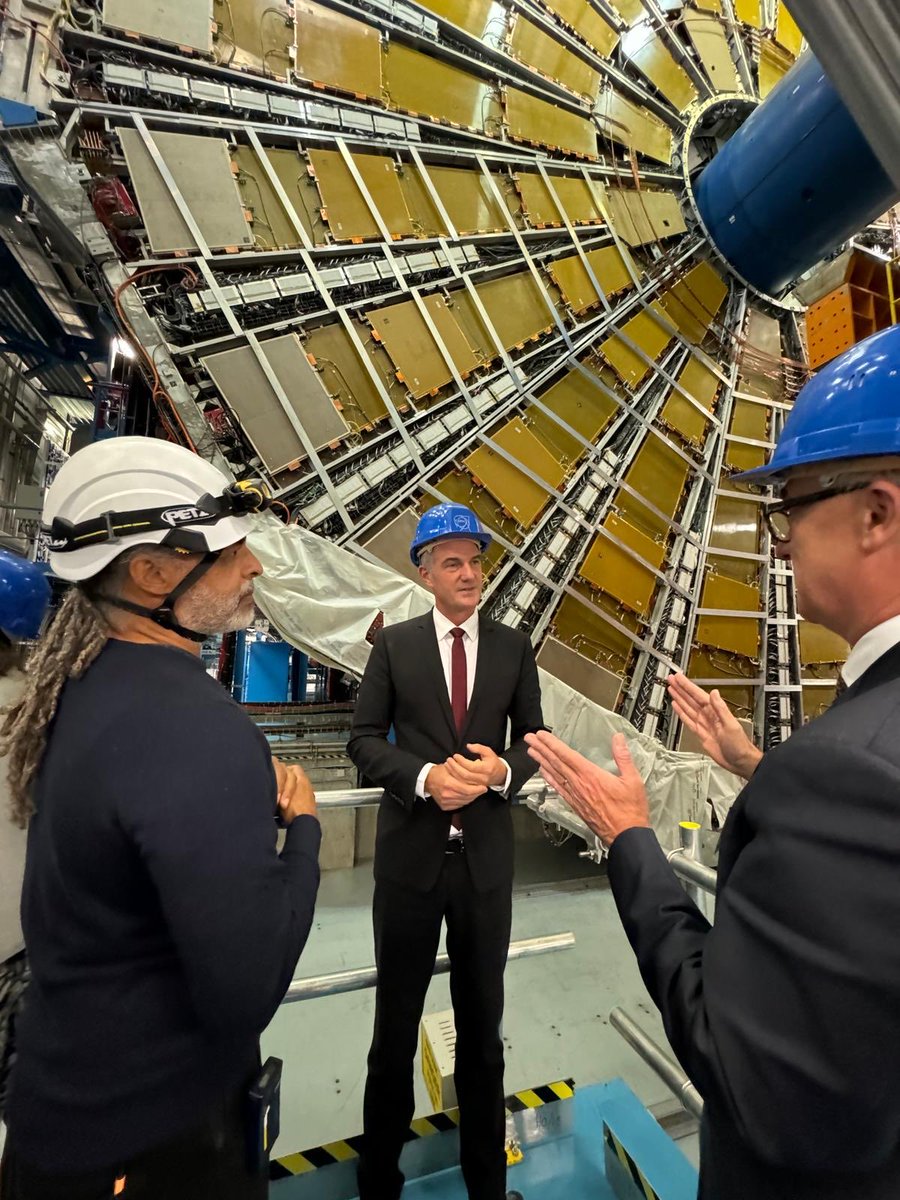 ProfMarkThomson's tweet image. @CERN at 70. This week we came together to celebrate CERN’s 70th anniversary. CERN’s enduring success is a testament to long-term European collaboration.
Visiting the ATLAS detector with Peter Kyle (UK Secretary of State for science) was one of many highlights.