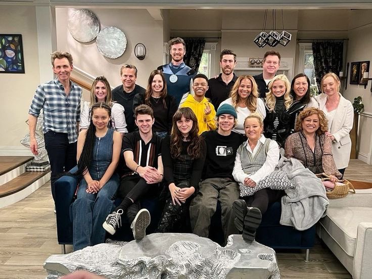 envymadsbrina's tweet photo. can’t believe villains is cancelled 😭
forever grateful for this show and the amazing people that have been apart of it!
gonna miss my fav villain family sm 🥺
maybe in another life we would’ve gotten a season 3 ❤️⚡️#villainsofvalleyview https://t.co/mTni8XpRZB