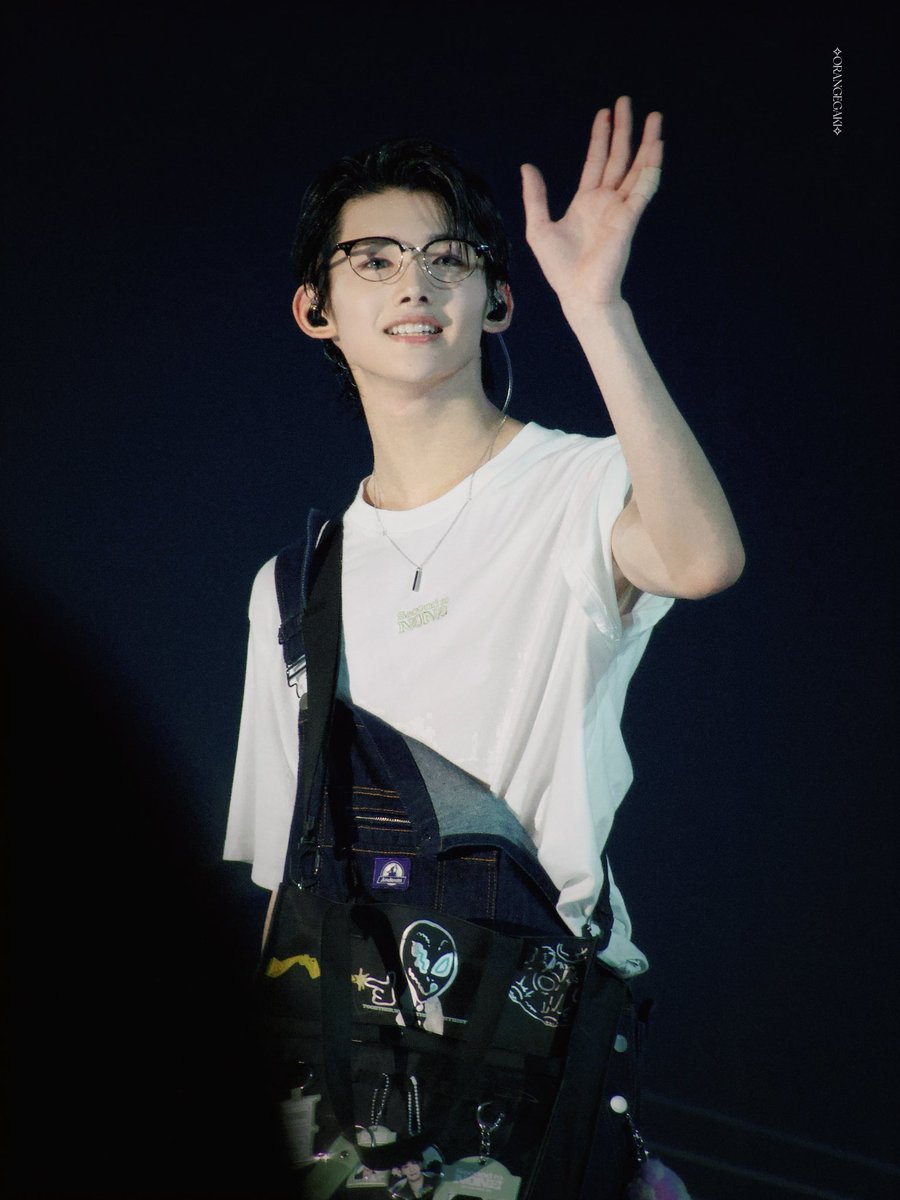 240929 STN 名古屋

🍙
💥👈🏻👽

-
#SECOND_TO_NONE 
#andTEAM 
#앤팀 #エンティーム 
#andTEAM_JO #죠 #ジョウ #JO #朝倉穣