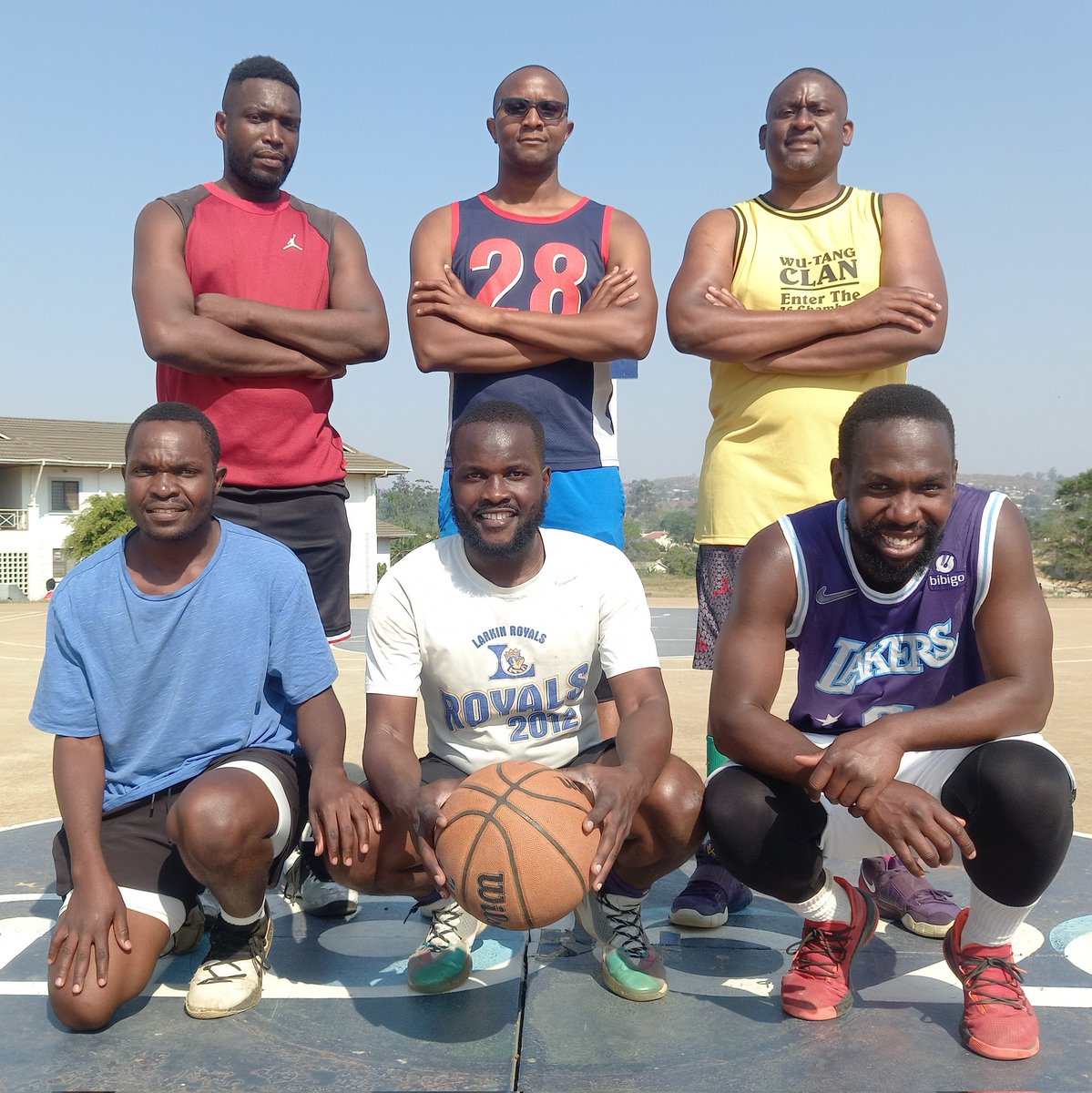 sundayballmw's tweet photo. Season "X" Week 36 CHAMPS - #64 "Banko" Y. Mang'anda, #29 "Hummer" C. Masumba, #21 "Koba aka DJ Tak" T. Kaimila, J. John, #33 "G.G" G. Chimbizi & #90 "Marky Mark" M. Kawanga
#Season10
#DPWars
#AnyGivenSunday
#ThisIsWhyWePlay
#ThisIsSundayBall
#SeeYouOnTheCourt
#ADecadeBalling https://t.co/hfItE8lm7j