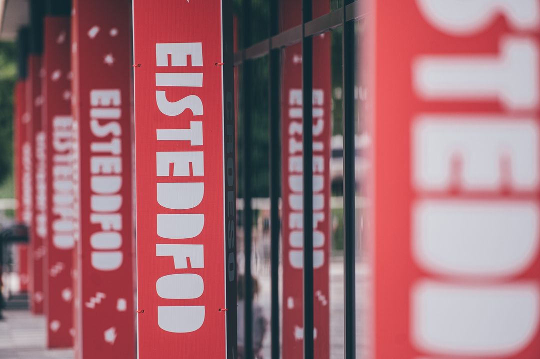 Sir Benfro fydd cartref #steddfod2026

Dewch i glywed mwy am y prosiect a’r ŵyl a sut i ymuno â’r tîm ar gyfer 2026

📣 Cyfarfod Cyhoeddus
📅 10 Hydref | ⏰ 19:00
📍 Theatr y Gromlech, Crymych

 Mwy o wybodaeth yma: eisteddfod.cymru/ymuno-tim-2026