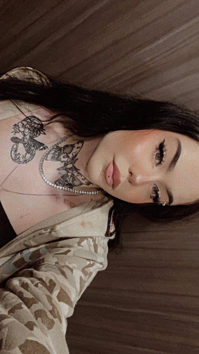 Figure_8OF's tweet image. 