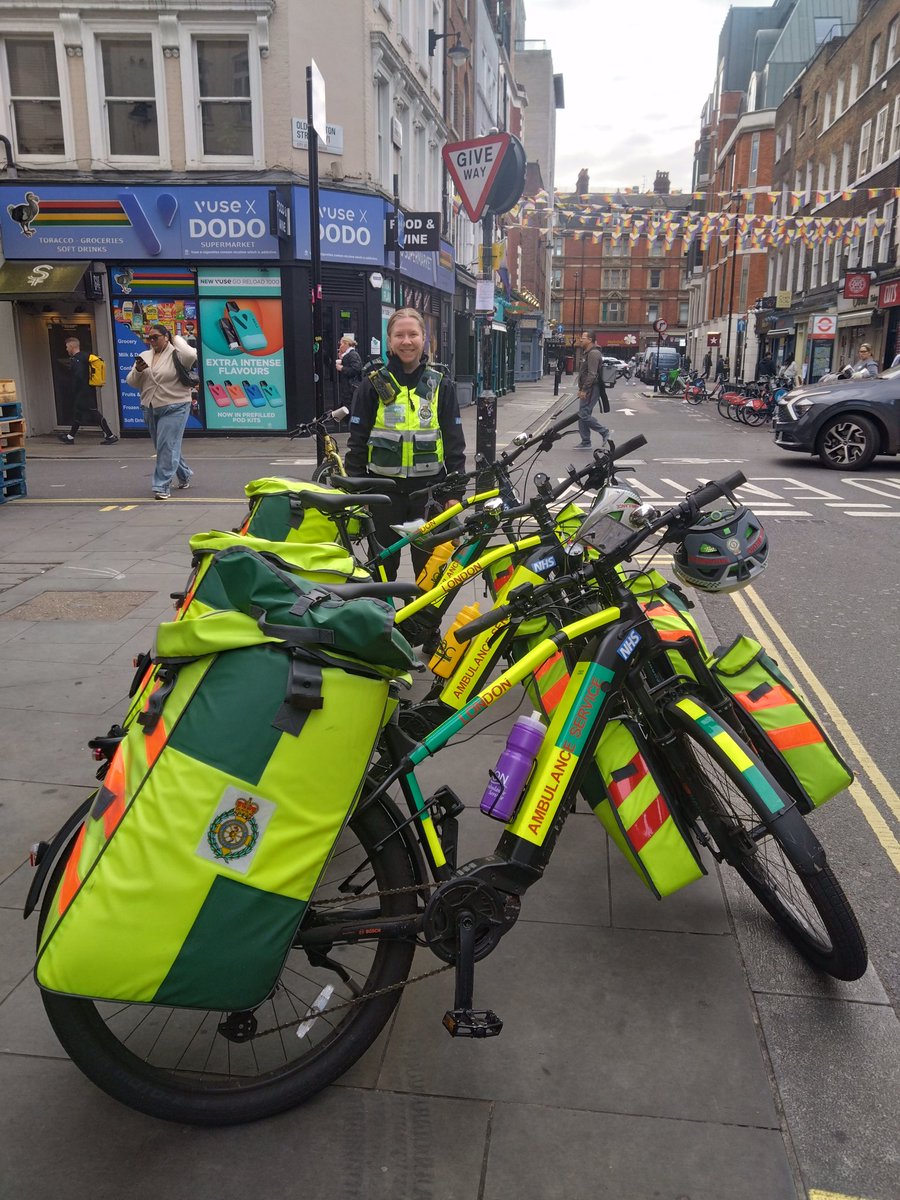 LAS Cycle Team (@las_cycleteam) on Twitter photo Welcome Chloe!
Our newest member of the team, she'll be riding around the West end responding to emergency calls!
<a href="/Ldn_Ambulance/">London Ambulance Service</a>
#teamlas #london #cycling #emergencyservice #paramedic Welcome Chloe!
Our newest member of the team, she'll be riding around the West end responding to emergency calls!
<a href="/Ldn_Ambulance/">London Ambulance Service</a>
#teamlas #london #cycling #emergencyservice #paramedic