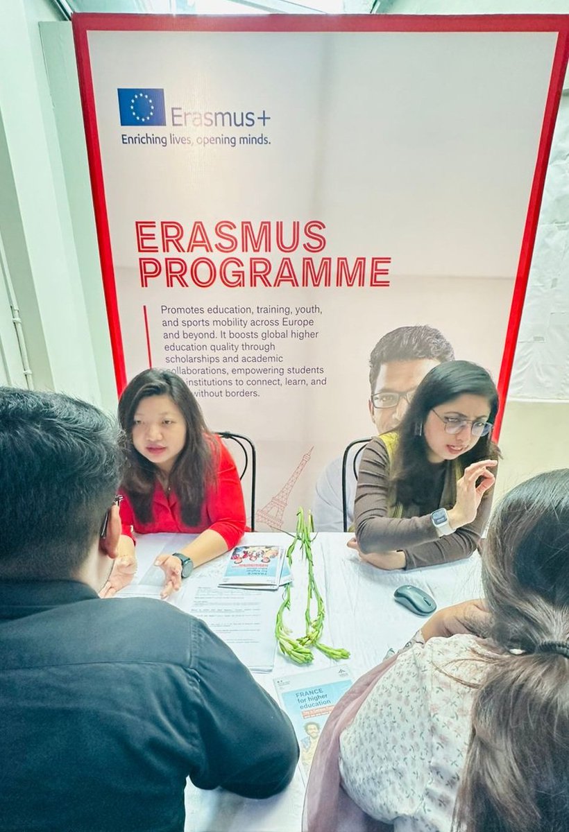 EUinBangladesh's tweet photo. Grateful to the French Embassy in Dhaka 🇫🇷 for hosting the #Erasmus+ 🇪🇺 at the Campus France Tour! Great to see 🇧🇩 youth eager to learn about #ErasmusMundus scholarships.
Applications for #ErasmusMundus
Master Degree are opening soon!
#YouthEmpowerment #StudyinEU https://t.co/4IOrAn9F3y