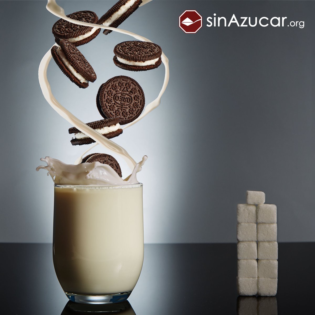 7 galletas Oreo Doble Crema, tienen 42,7gr de azúcar lo que equivale a 10,7 terrones

Atentos a las novedades.