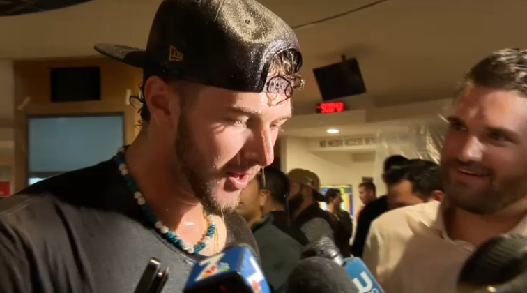 Jackson Merrill: "I love this team, I want to be here forever. I want to be with the Padres forever."
