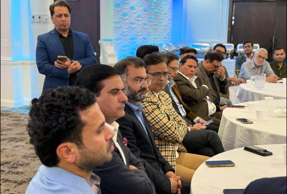 pakuspress's tweet photo. Pakistan American Press Association (PAPA) hosted round table gathering in Washington, D.C. to welcome visiting Pakistani journalists Ali Furqan, Anwar Raza, Ibrahim Raja, and Ghulam Murtaza. 
#UNGA2024 #iranisraelconflict #PAPA2024 https://t.co/G6gPQVTvnS