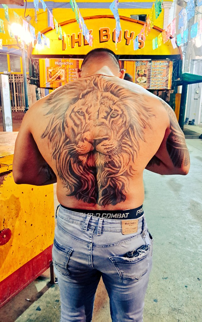 vik_daniel's tweet image. #Tijuana #TeamChacales #TijuanaBoys 💜🦁