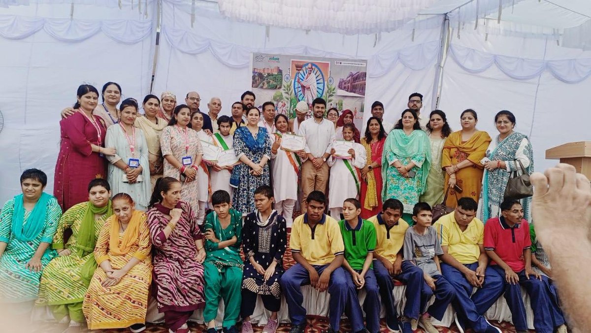 Redcrossjammu's tweet photo. @jmcjammu celebrated Gandhi Jayanti at Muskan Home in which @Divcomjammu, Executive Secy Distt Red Cross @AnsuyaJamwal attended, felicitating talented kids. Skits, sapling plantation &amp; cultural performances marked the occasion. https://t.co/wc2ptq9Me5
