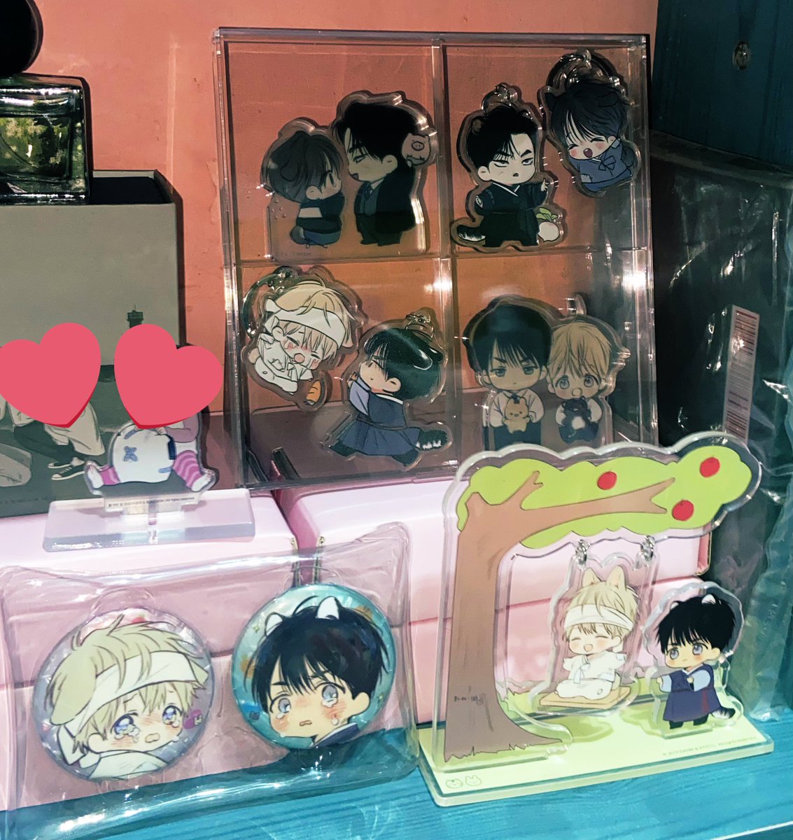 cosxmerch's tweet photo. Smol @jalraeyo merch corner ❤️
Still waiting for the other nlz & gotd collab merch~
#nolovezone #danbi #gigoftheday https://t.co/36tlVs8A8A