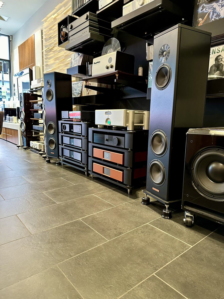 AudioVenue's tweet photo. Small selection of what we have available at Audio Venue
#naim #naimaudio #naimclassic #chordelectronics #alluxity #chordultima #naimfraim #naimsystem #wilsonaudio #wilsonloke #audiosystems #london #ealing #maidenhead #hifisystems #magico https://t.co/1uWWekW1WG