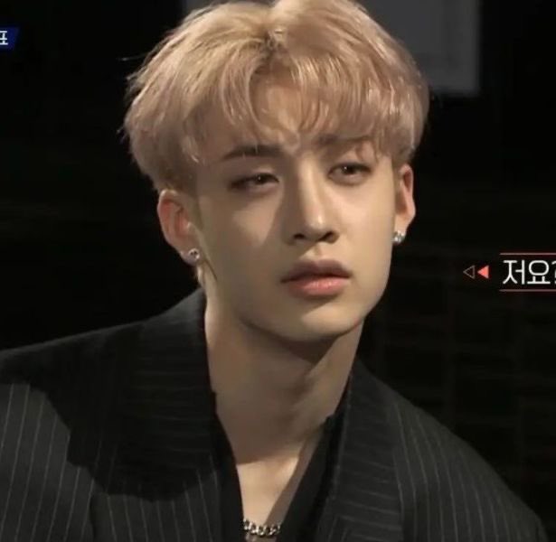 skzlatamproject's tweet photo. Hola @/bangchan, cancela la encuesta me dice la nasa que le ganador definitivo es este rey https://t.co/yW9dbj0ujY