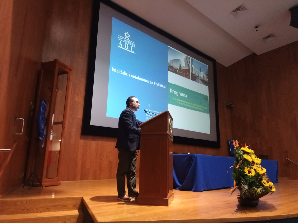 NeuroDAMP's tweet photo. 3er día de del 2do Congreso de NeuroReumatología, ahora fuimos jurado de carteles. https://t.co/YkOgq7rQe7