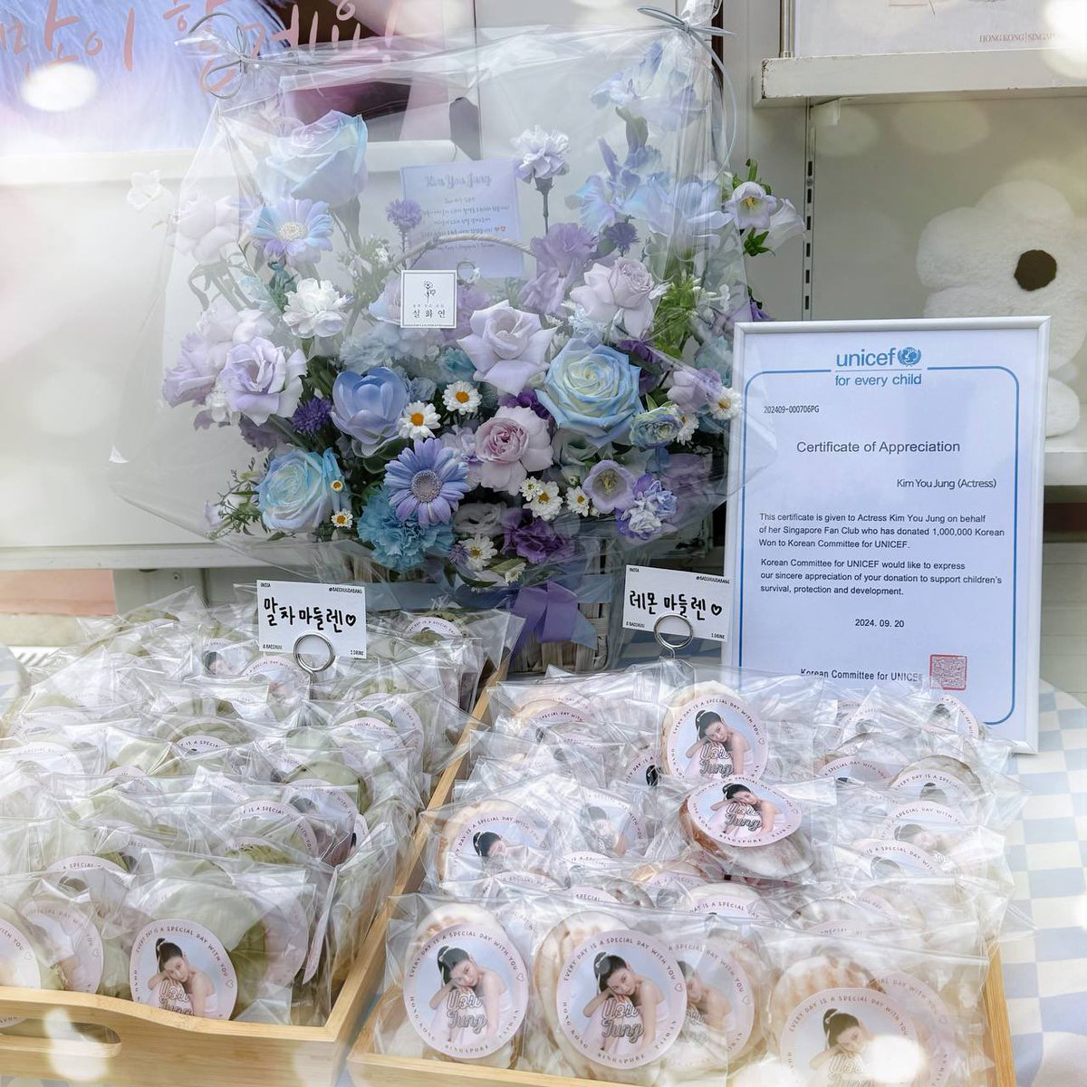 Our show of love to #KimYooJung and support to the cast and crew of Dear X #친애하는X by #KimYouJung fanclubs of Hong Kong, Singapore and Taiwan. #김유정 💗💗💗

<a href="/GoddessYoojung/">金裕貞 國際粉絲後援會_台灣站</a> and KimYooJung HK Fan Site; baechuu_truk (IG)