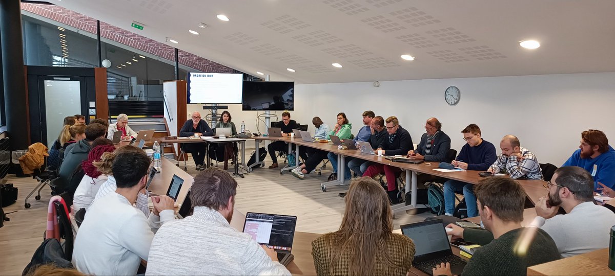 Une quarantaine d'enseignants-chercheurs de notre laboratoire et d'étudiants en Master se retrouvent à Liévin pour notre premier séminaire annuel <a href="/izacaby/">CABY</a> <a href="/nicolas_penin/">nicolas penin</a> <a href="/BibSTAPS/">BibSTAPS</a> <a href="/Emi_Zeh/">Emilie Zehnder</a> <a href="/RechercheArtois/">Recherche Université d'Artois</a>