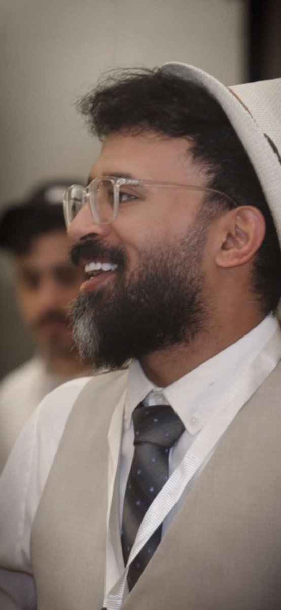 d3m_stst's tweet photo. ترى "هموم العُمر تفنى مع الضحك والسجّه "                                            لـ ذلك إضحكوا وخلوا الزعل يفنى
 #سطسط https://t.co/PpIEXt5i86
