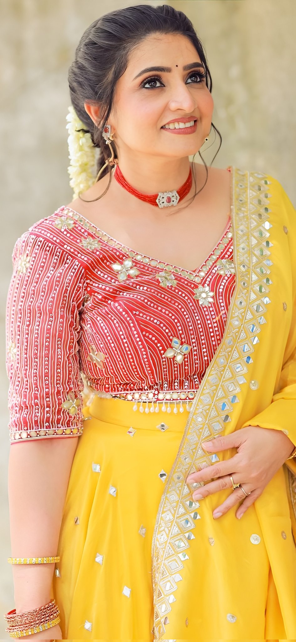 Who is Actress Sujitha Hot | iiQ8 Entertainment | Tamil TV Serial Actor