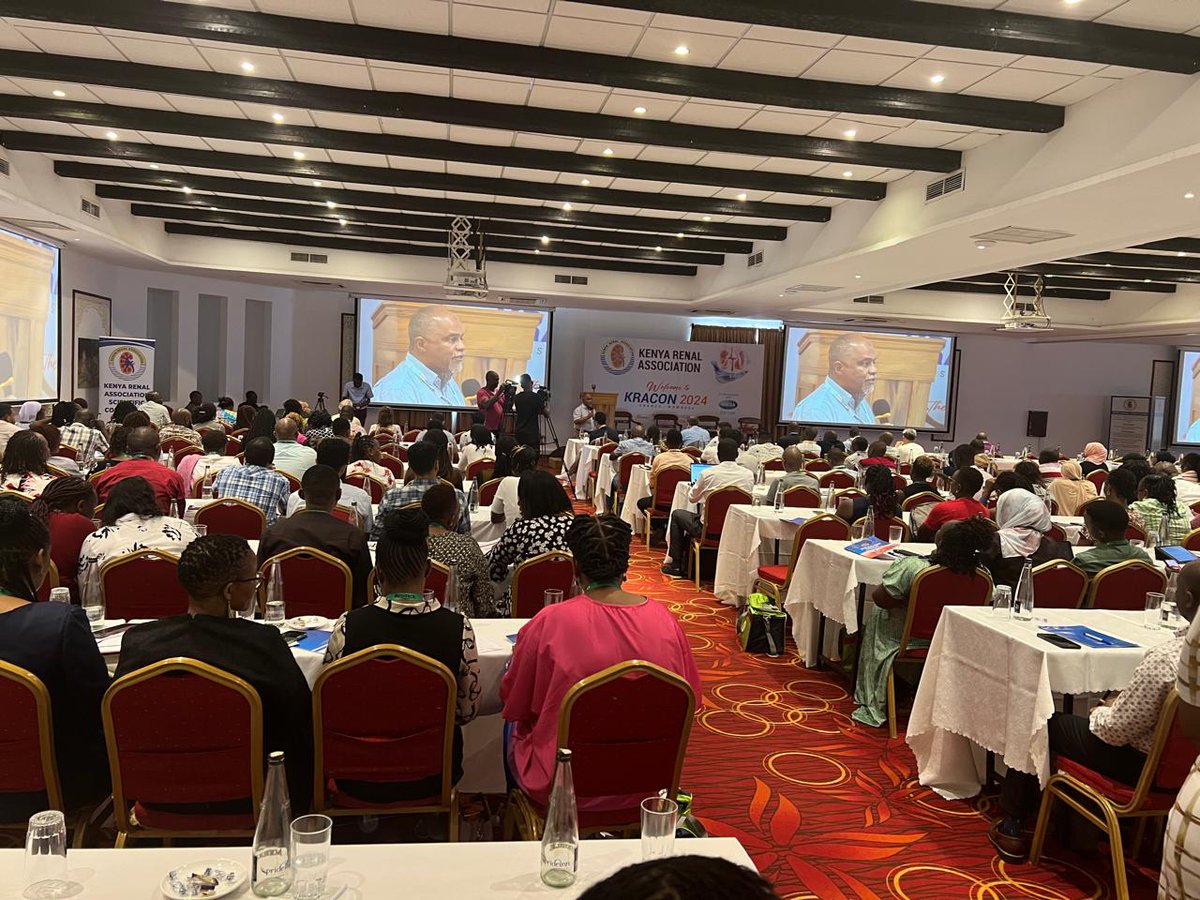 Day 1 of #KRACON2024 kicks off with an insightful presentation on 'Updates in the Current Management of Chronic Kidney Disease (CKD) – The Present and the Future.' Our esteemed speaker Prof Mohamed Hani Hafez is shedding light on the latest advancements and what the future holds