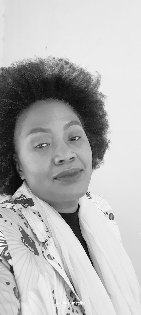 buhle_matsha's tweet photo. #TeamAfro
#SaltnPepper 
#BuhleAt49 https://t.co/nEOM6fBkxt