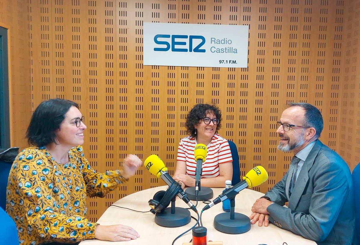 ICCRAM | Universidad de Burgos (@iccram_ubu) on Twitter photo 📻 The director and scientific director of ICCRAM, Alfredo Bol and Rocío Barros, were interviewed on <a href="/CadenaSerBurgos/">Radio Castilla</a> radio. They talked about its position in the EU research framework and the application of its projects to the industry and society ▶️: buff.ly/3zHaW0u 📻 The director and scientific director of ICCRAM, Alfredo Bol and Rocío Barros, were interviewed on <a href="/CadenaSerBurgos/">Radio Castilla</a> radio. They talked about its position in the EU research framework and the application of its projects to the industry and society ▶️: buff.ly/3zHaW0u