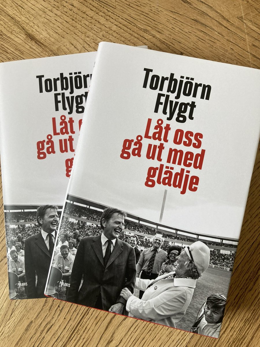 Ja, den har strax sålt torrt. Men redan nästa vecka anländer tilltrycket till lager och butik.