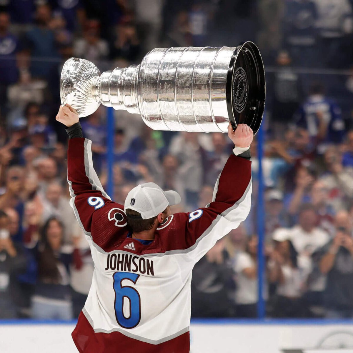citchmook's tweet photo. 6 days until Colorado Avalanche hockey returns. https://t.co/D2a0DWwSru
