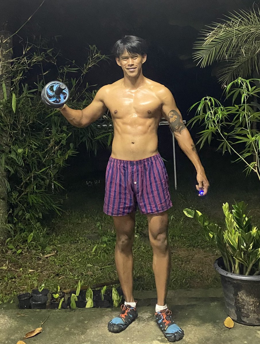 drgreenthumbth's tweet photo. ไม่มีความสำเร็จใด ชดเชยความล้มเหลวของสุขภาพได้
วันนี้ลูกกลิ้ง💚💛❤️
#ทําไมดูเป็นคนดีจัง #AIart #โหนกระแส #สายเขียวออกกำลัง #BABYMONSTER #กัญชารักษาโรค #กัญชา #พัฒนาคุณค่ามนุษย์ https://t.co/Wb6yQALsK7