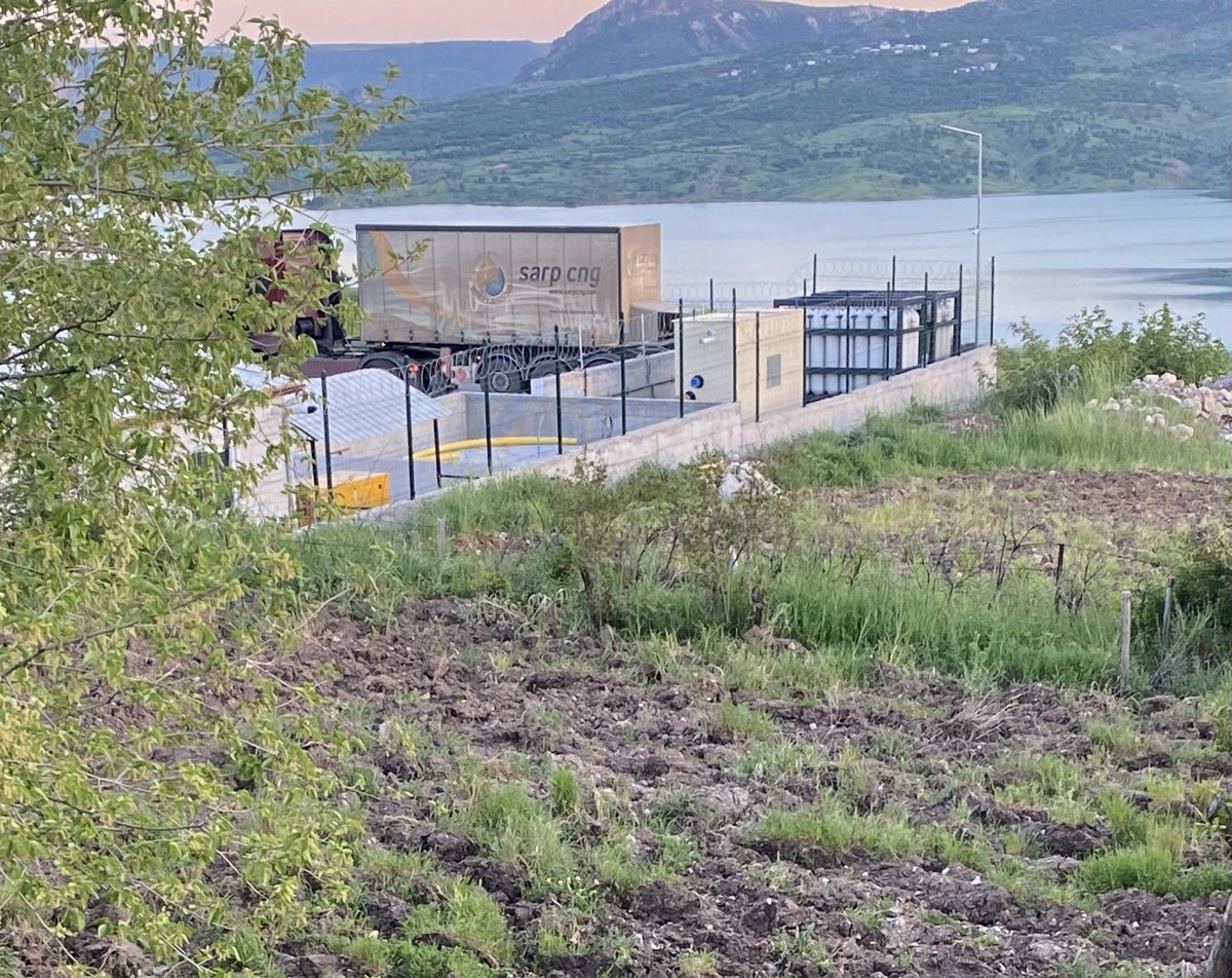 Gazeteci Haci Boğatekin, evinin yanına dikilen doğalgaz dolum tesisi nedeniyle yaşam ve hukuk mücadelesi veriyor. Akmercan şirketine karşı açtığı davanın ön inceleme duruşamasına katıldık. 
7 kasımda keşif yapılacak. 

<a href="/BogatekinHaci/">Haci Bogatekin</a> <a href="/gergerfirat/">Gerger Fırat Gazetesi</a> <a href="/bogatekin_ozgur/">Özgür Boğatekin</a>