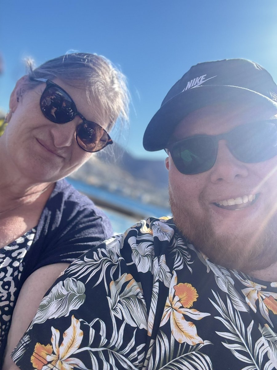 aimleigh98's tweet photo. We’re in Greece and I had to skip the boat trip as I feel unwell but I just got sent this picture of my mum and fiancé 🥲🥰 https://t.co/G5VVkYX1Ty