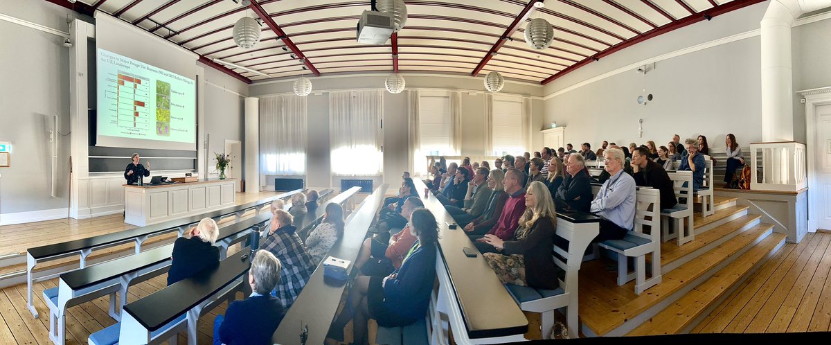 João Araújo (@joaofungo) on Twitter photo @NdeVere rocking as she presents amazing research program in her inaugural lecture as a Full Professor at <a href="/NHM_Denmark/">NaturalHistoryDK</a> <a href="/UCPH_Research/">University of Copenhagen Research</a> 🌱 🧬 🌏 @NdeVere rocking as she presents amazing research program in her inaugural lecture as a Full Professor at <a href="/NHM_Denmark/">NaturalHistoryDK</a> <a href="/UCPH_Research/">University of Copenhagen Research</a> 🌱 🧬 🌏