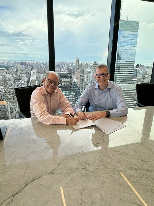 SpaceInsider_'s tweet photo. - @GogoBizAv has announced a definitive agreement to acquire Satcom Direct in a move set to expand its global reach in the business aviation and military markets. 👋
Read below ⏬
https://t.co/RPzrTC0y3d
#Gogo #InsideSpace #Acquired #Connectivity https://t.co/Oz1dVVnrgs