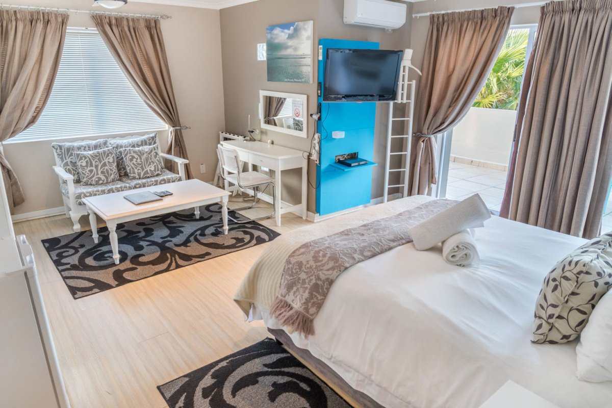 Dreaming of a luxury weekend away? Get away to Sunset Decks in Milnerton, Cape Town! 

4A Engina Crescent Sunset Beach, Milnerton Cape Town, South Africa
+2721 551 6756 +2776 486 0462
info@sunsetdecks.co.za
sunsetdecks.co.za

#LuxuryGetaway #Milnerton #CapeTown