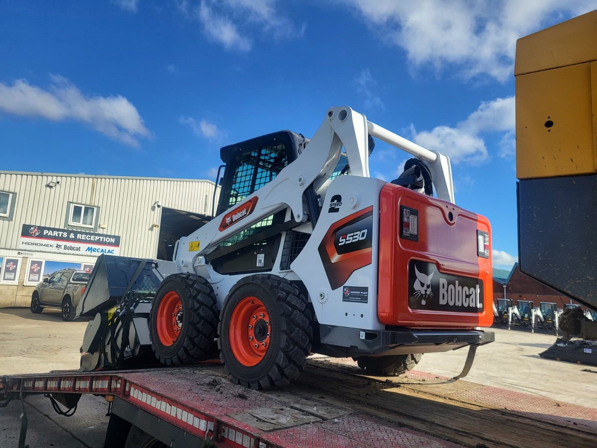 We've just had a lovely #Bobcat S530 Skidsteer leave the yard today complete with a Bucket &amp; Sweeper

Thank you very much to Gibbs Surfacing (Northern) Ltd who have purchased this beauty! We're looking forward to seeing some photos of it in action!

@ballyveseyltd