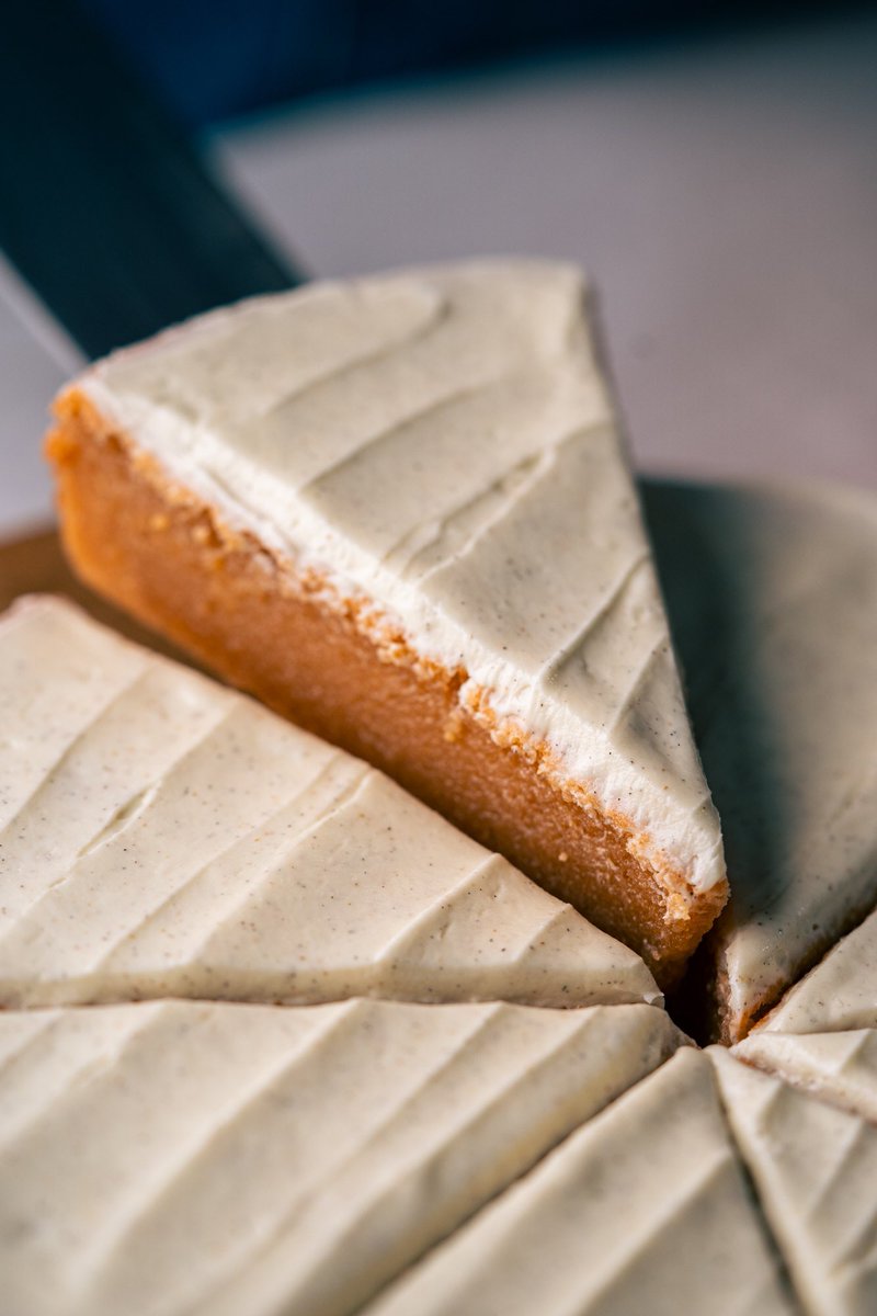 Brooklyn! I’m making these pandan-lemongrass mochi bars, Thai tea-cardamom mochi cake + more 🍪 for my pop-up on 10/5 &amp; 10/6! 

100% profits donated to <a href="/AneraOrg/">Anera</a> to provides emergency relief to Palestine, Lebanon, and Jordan 🇵🇸🇱🇧🇯🇴

info + pre-order here! 
hotplate.com/sweetenedconde…