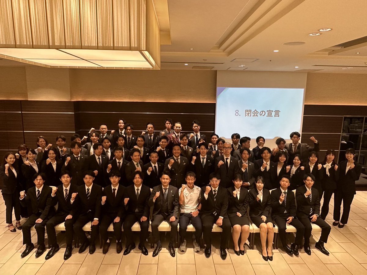 jp1abe's tweet photo. 今日は名古屋で「あおいホーム株式会社」の決起集会で社員の皆さんにお話しをさせて頂きました！
若い社員が多くみんな元気があって体育会系の雰囲気がありましたし、９月には札幌支店が出来たと言うので全力で応援したいと思います！
#あおいホーム株式会社
#WELLNESTHOME https://t.co/oX8BSNs60s