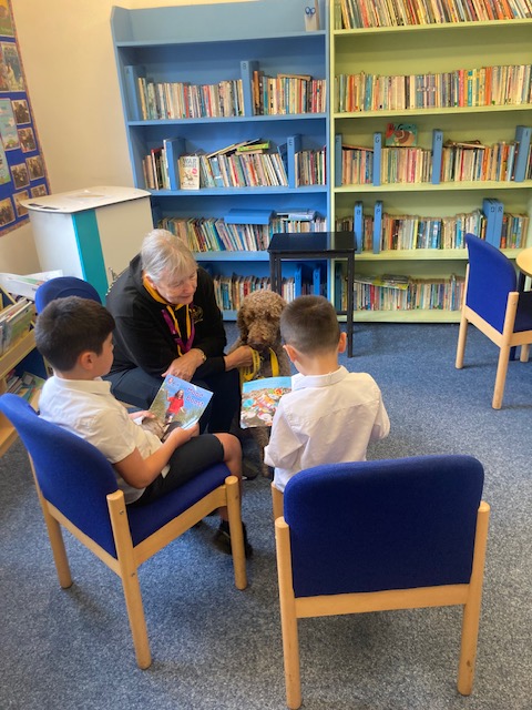 StJosephsNG1's tweet photo. Our first visit of the year from Breeze the reading dog! https://t.co/I12SkbELwl