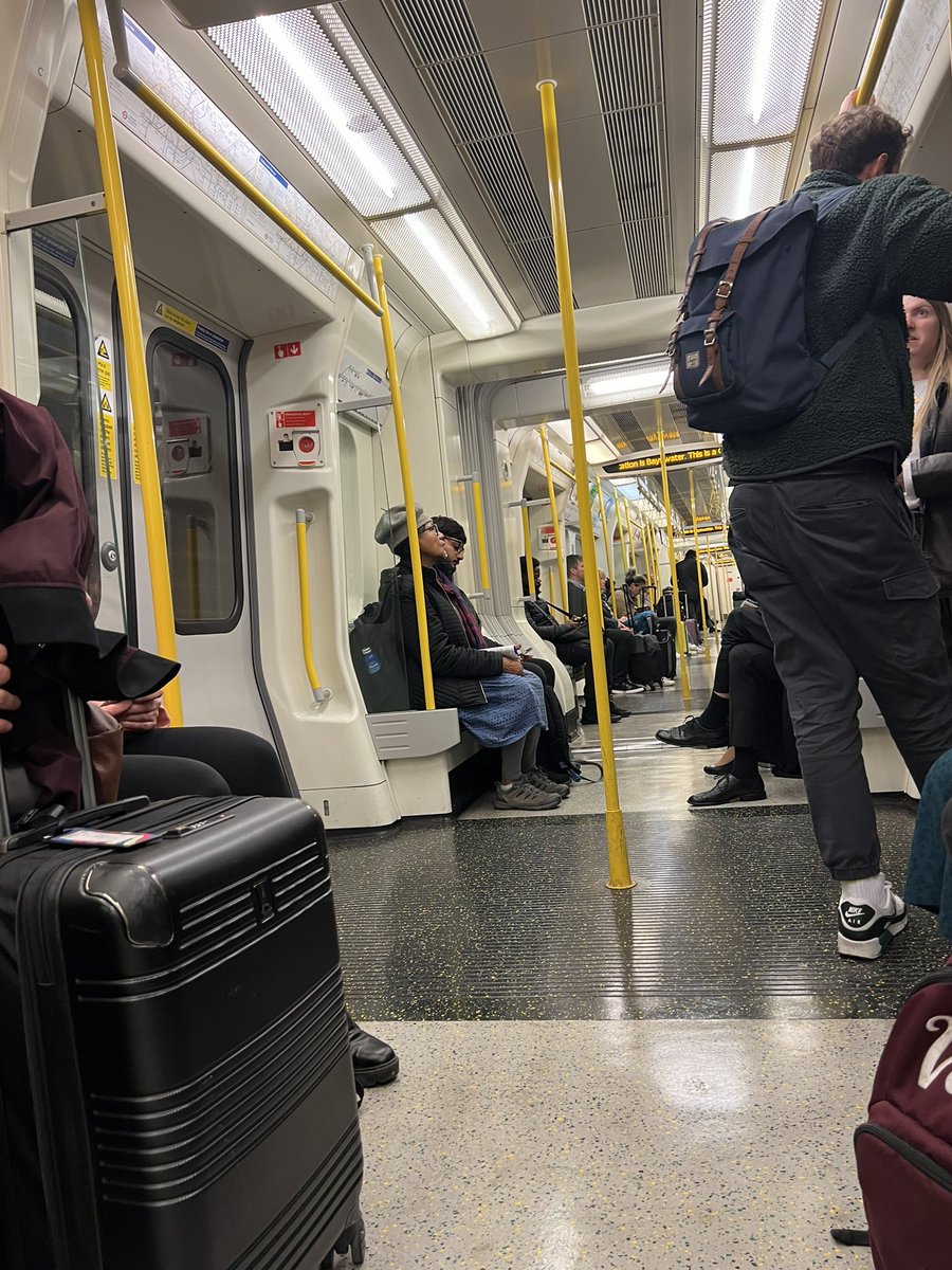 Eric Phillips tweet media