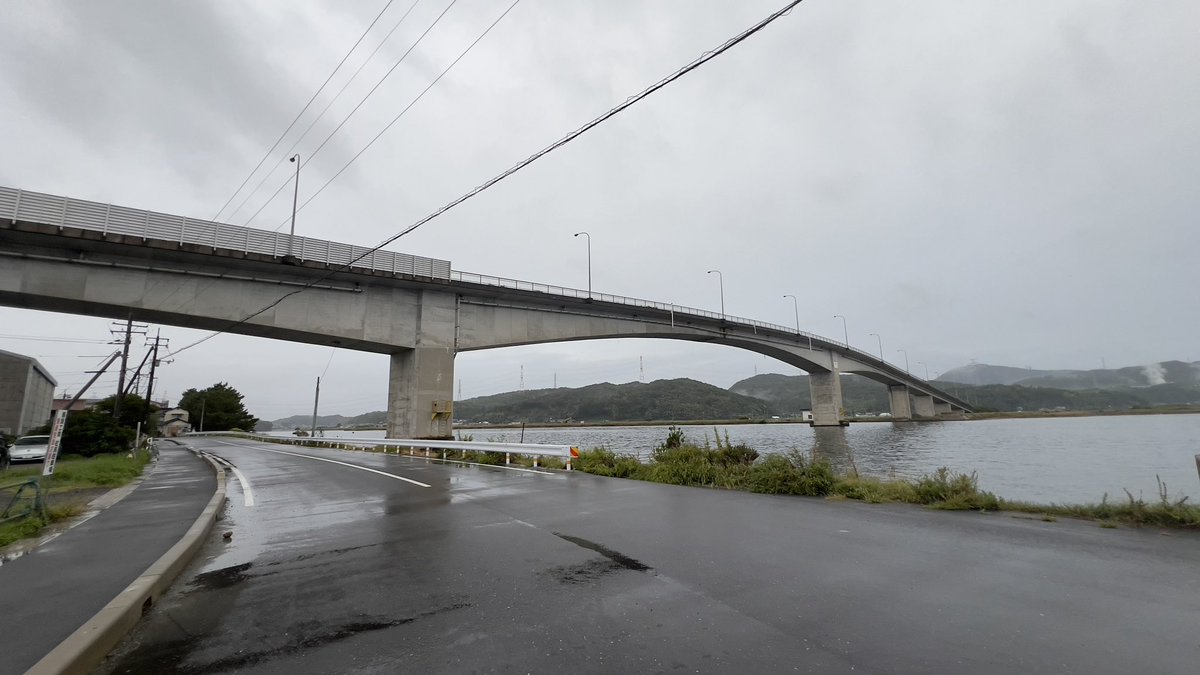 メジャーフィールド
に行ってみるもボウズで
初めての場所で嬉しい1匹🐟

みんな釣りうますぎですわ🤣🤣