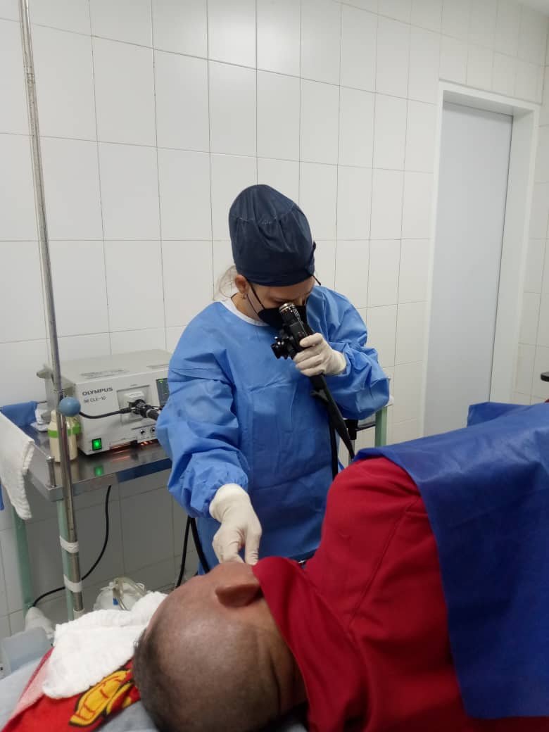 Revolución es defender valores en los que se cree al precio de cualquier sacrificio. #TumbaElBloqueo #40AniversarioUCCM #CubaPorLaVida #CubaCoopera <a href="/cubacooperaven/">Brigada Médica Cubana en Venezuela</a> <a href="/Cubacooperabol2/">Brigada Médica 🇨🇺 Bolívar🇻🇪</a>