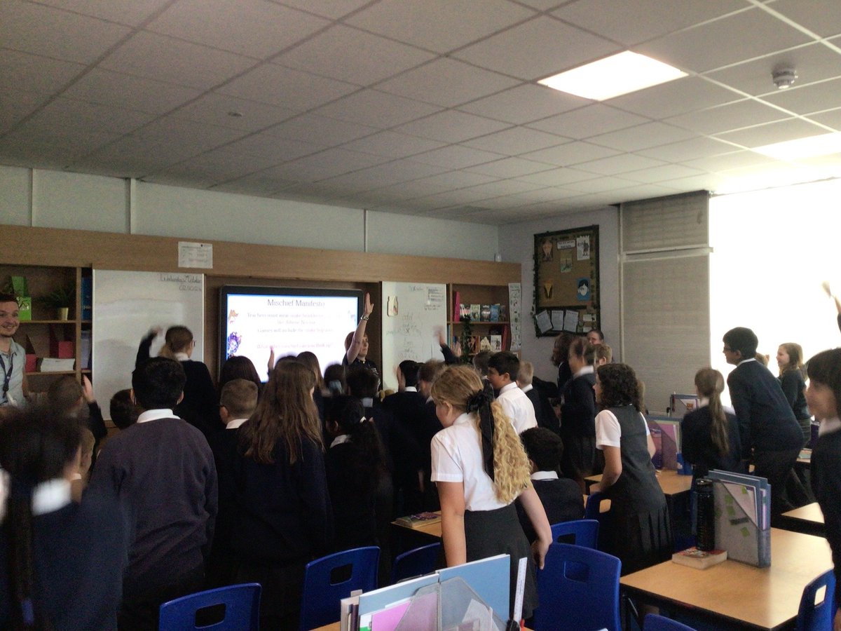 HandforthGrange's tweet photo. Yesterday, we were very lucky to have author Marie Basting come to school to talk to Year 5 and 6 about her new book 🐍 ‘Auntie Medusa and Me’ 🐍.

We played a game called ‘Truth or Porky Pie’ then got up to mischief – just like the characters in her stories!

@riewriting https://t.co/x07c7Ksb64