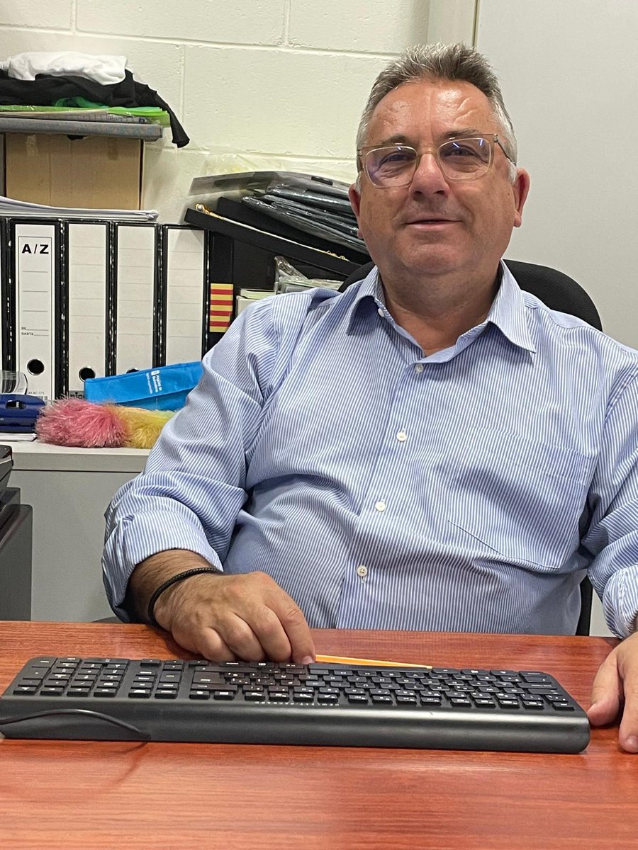 Gol_Cat's tweet photo. Josep López, coordinador CE Vilassar:

"Tenim la sort que un 70% de les famílies coneix les seves responsabilitats i actua amb prou temps"

"Els dijous abans de començar les lligues sempre ens truquen des de la delegació als clubs per saber si tenim cap dificultat"

#futbolcat https://t.co/ZSU1yYfQom