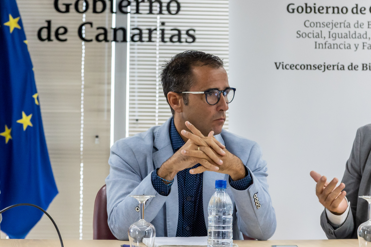 Canarias impulsa la protección a menores en el deporte con 2 nuevas plataformas formativas gratuitas para clubes. Presentadas junto a <a href="/UDLP_Oficial/">UD Las Palmas</a>, <a href="/CDTOficial/">CD Tenerife 🏴󠁧󠁢󠁳󠁣󠁴󠁿</a> y @GobCan, permiten formar a delegados de protección, cumpliendo la ley de protección infantil

#DeporteSeguro