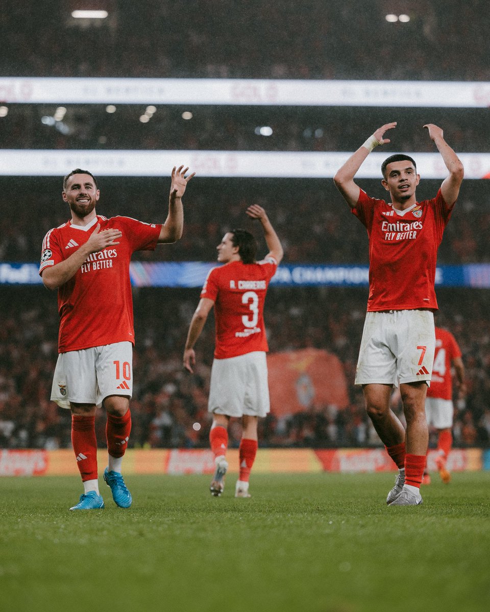AmdouniZeki's tweet photo. Bom dia🦅 

We keep pushing for more nights like this! ❤️ 

#ucl