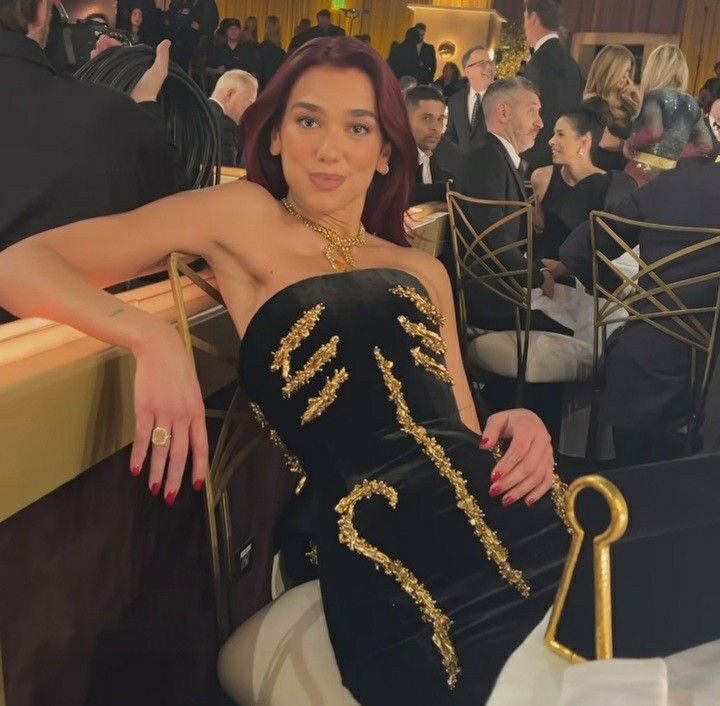 Dua Lipa tweet media