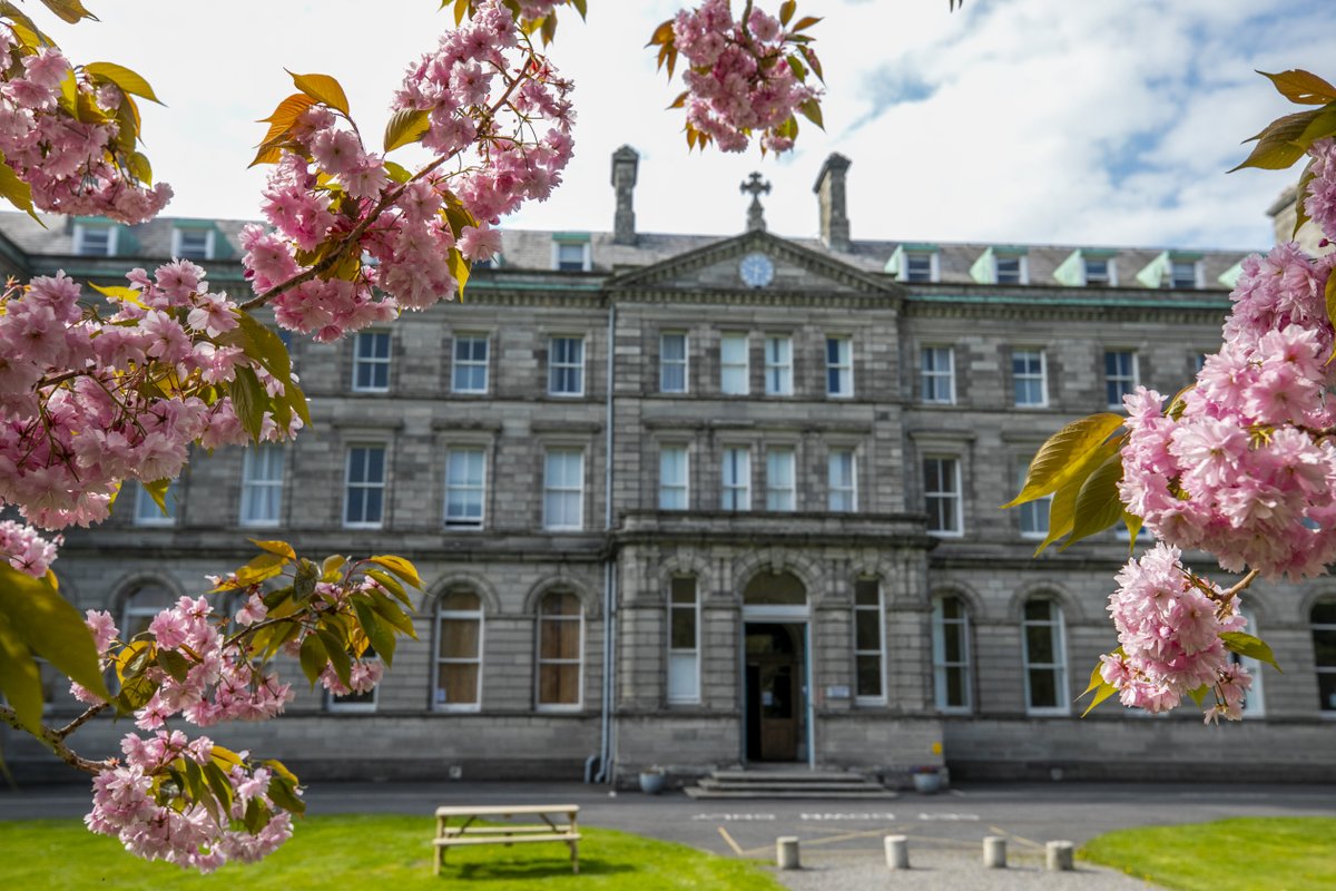Dublin City University (@dcu) on Twitter photo DCU Arts & Culture and the Arts Council <a href="/artscouncil_ie/">The Arts Council / An Chomhairle EalaĂon</a> have announced two Writers in Residence positions for 2025.
The closing date for applications is today, October 3rd, at 5:30pm.
For more information, click here: launch.dcu.ie/4e9uZ6j DCU Arts & Culture and the Arts Council <a href="/artscouncil_ie/">The Arts Council / An Chomhairle EalaĂon</a> have announced two Writers in Residence positions for 2025.
The closing date for applications is today, October 3rd, at 5:30pm.
For more information, click here: launch.dcu.ie/4e9uZ6j