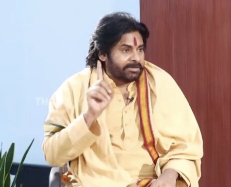 epanchjanya's tweet photo. जब चर्च को ईसाई चला सकते हैं!

जब चर्च पर केवल ईसाइयों का नियंत्रण हो सकता है!

जब मस्जिदों को मुसलमान चला सकते हैं!

जब मस्जिदों पर केवल मुसलमानों का नियंत्रण हो सकता है!

तो फिर मंदिरों को केवल हिन्दू क्यों नहीं चला सकते और मंदिरों पर केवल हिन्दू का नियंत्रण क्यों नहीं हो सकता?

मंदिरों को सरकार के नियंत्रण से मुक्त करने की आवश्यकता है।

: पवन कल्याण, उप मुख्यमंत्री, आंध्र प्रदेश