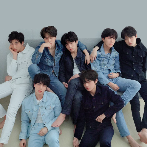 AboutMusicYT's tweet photo. Most streamed kpop artists on Spotify each month in 2024:

January - BTS
February - BTS
March - BTS
April - BTS
May - BTS
June - BTS
July - Jimin
August - Jimin
September - Jimin https://t.co/f5HyrjFiZL