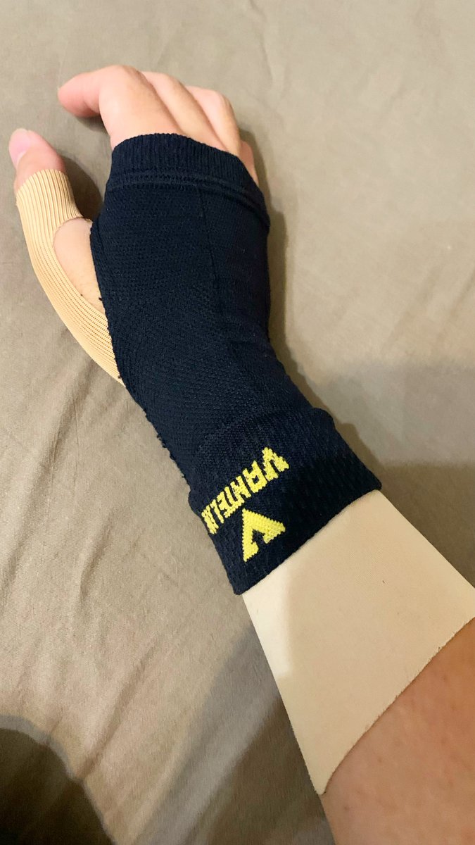 腱鞘炎でフルアーマーライトアーム